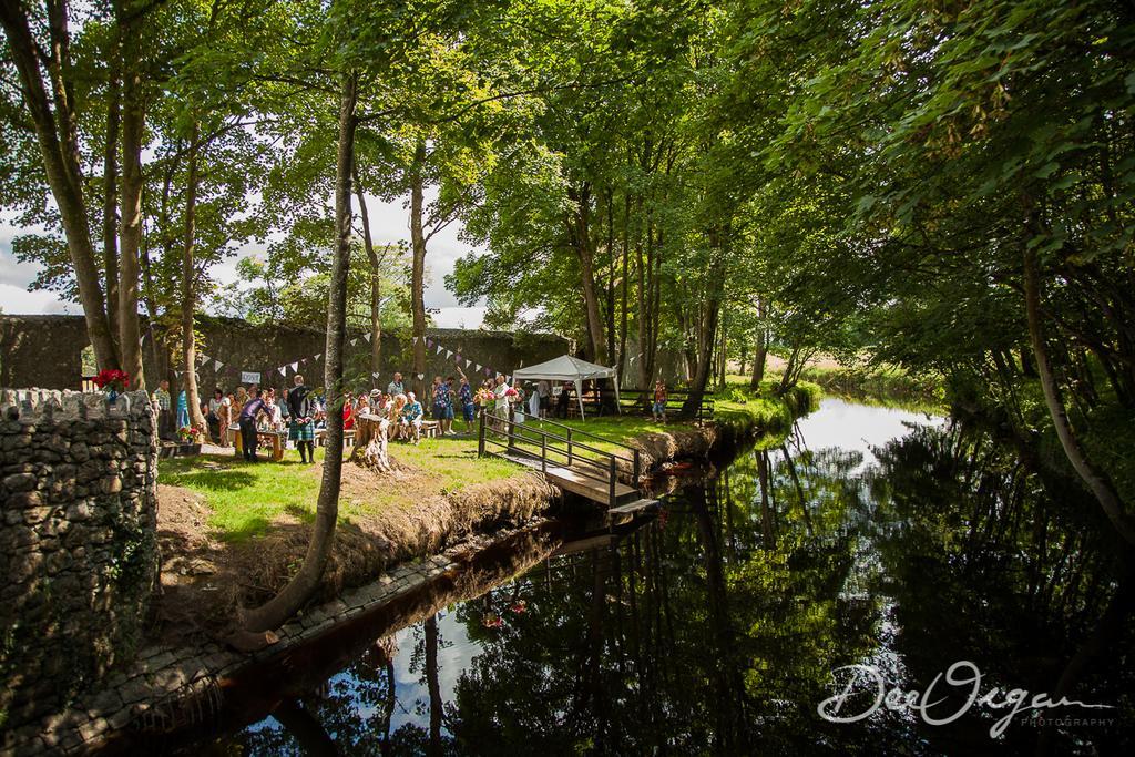 Galway Glamping Otel Tuam Dış mekan fotoğraf